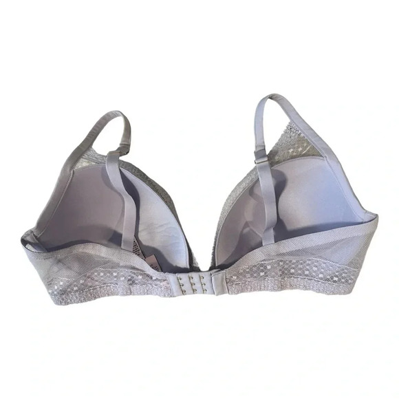 Victoria's Secret Incredible by VS Padded Plunge Bra  Light Lilac 38D NWOT’s - Picture 7 of 10